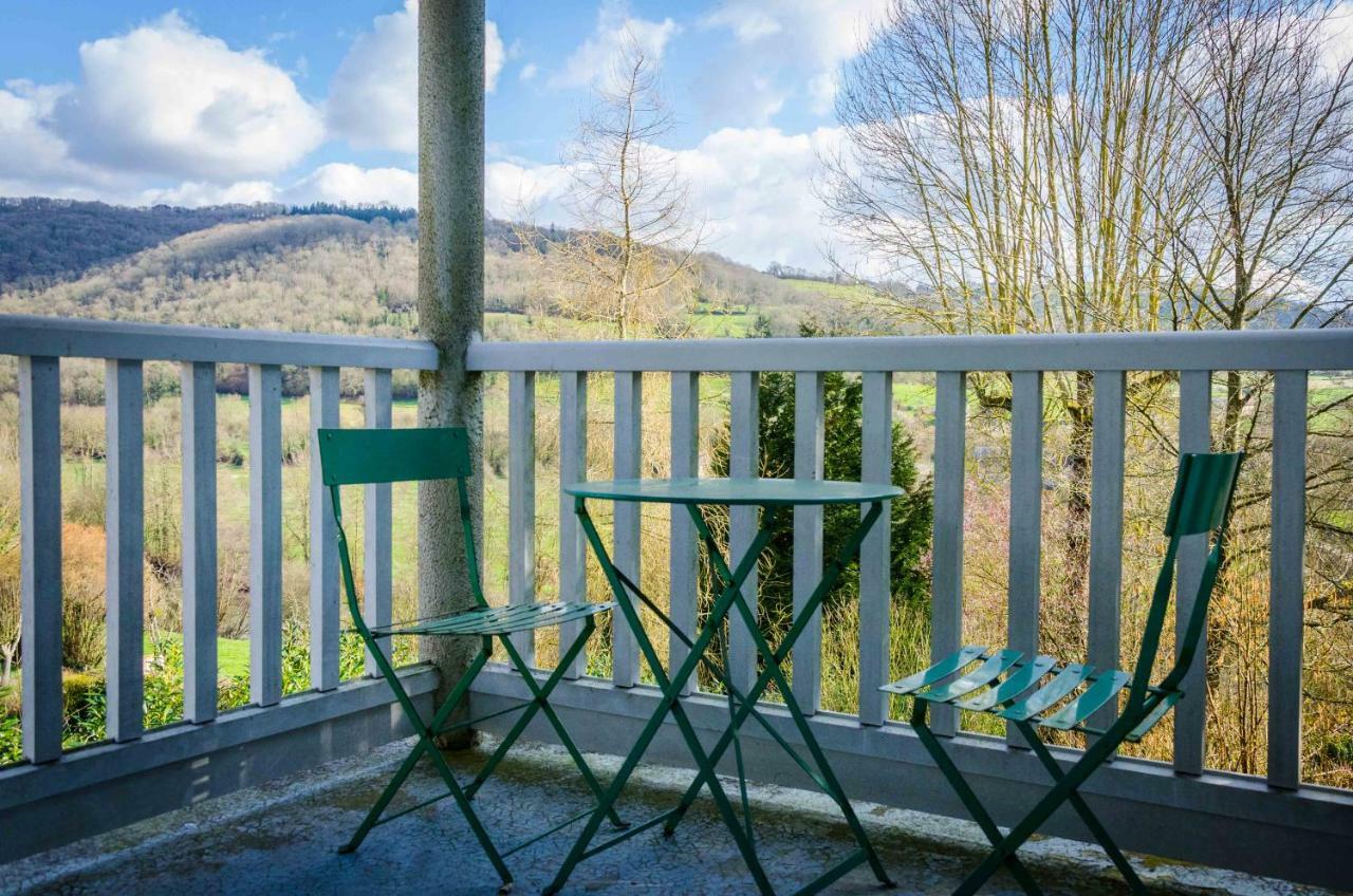 Gites De La Petite Suisse Клеси Экстерьер фото
