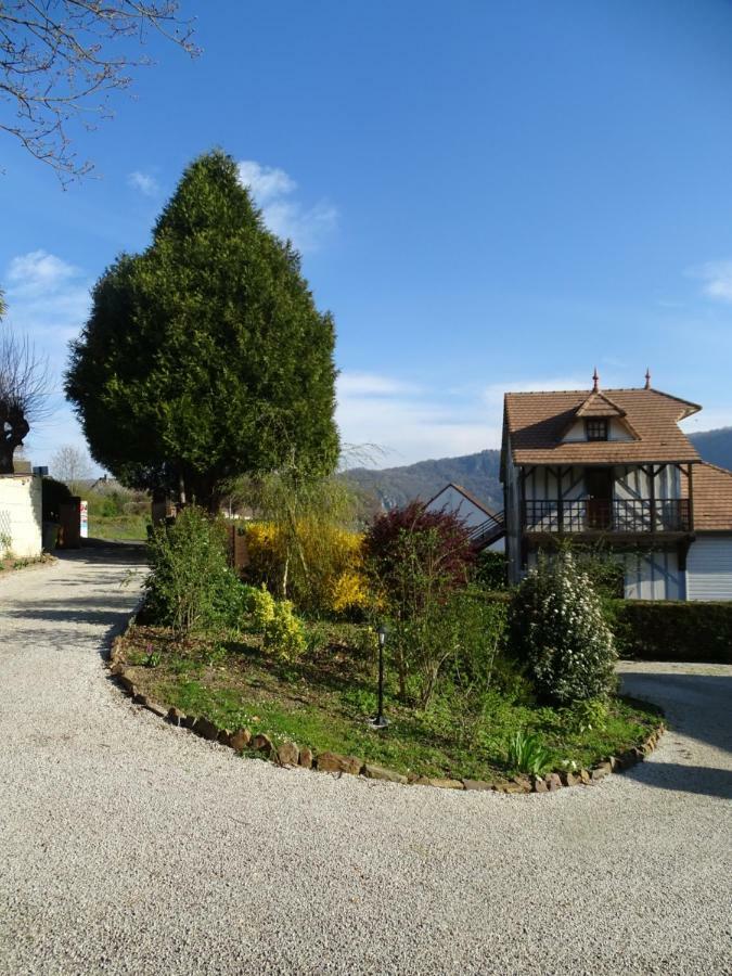 Gites De La Petite Suisse Клеси Экстерьер фото